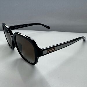 Coach HC8335U Black Oversized Square Sunglasses Brown Gradient Lens Summer